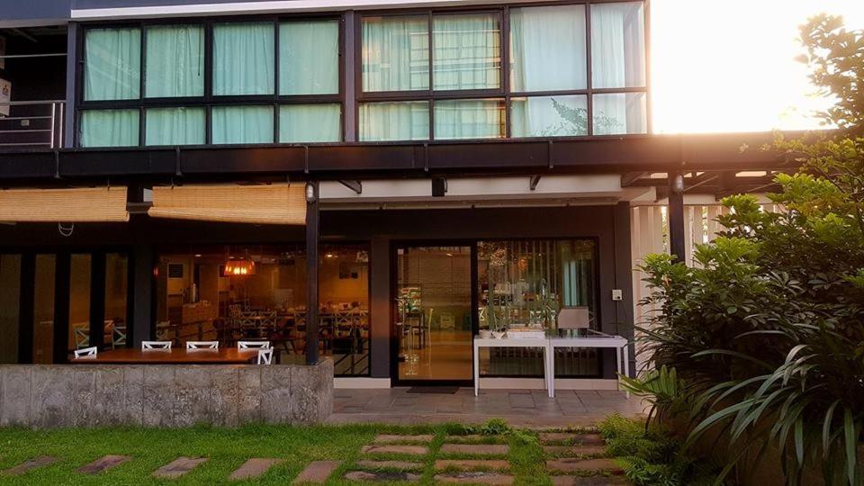 The Plimplace 2 Bangkok Exterior photo